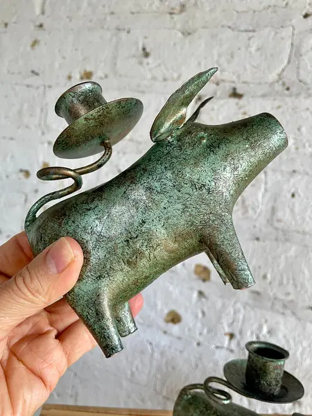 Candelabros X 2 Con Figuras De Cerdo - Indonesia 1990