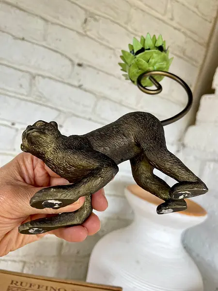 Candelabro Con Forma De Mono