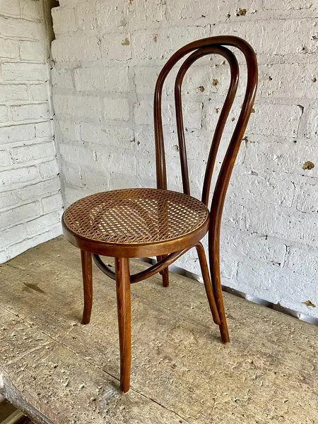Silla Estilo Thonet Con Asiento Tejido - Colombia 1980