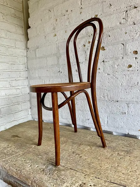 Silla Estilo Thonet Con Asiento Tejido - Colombia 1980