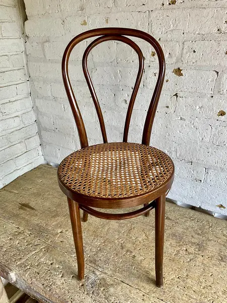 Silla Estilo Thonet Con Asiento Tejido - Colombia 1980