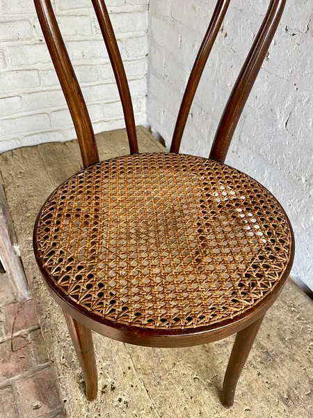 Silla Estilo Thonet Con Asiento Tejido - Colombia 1980