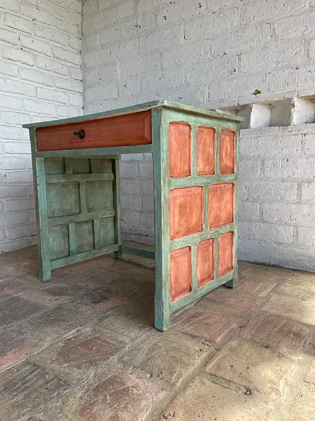 Revisar Mesa Auxiliar Rústica Con Cajón - Colombia 1980