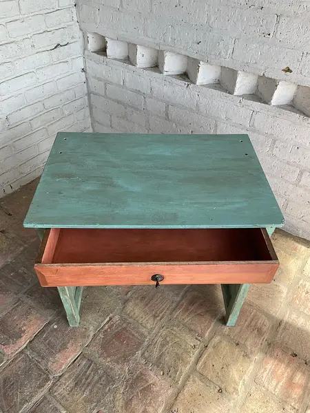 Revisar Mesa Auxiliar Rústica Con Cajón - Colombia 1980