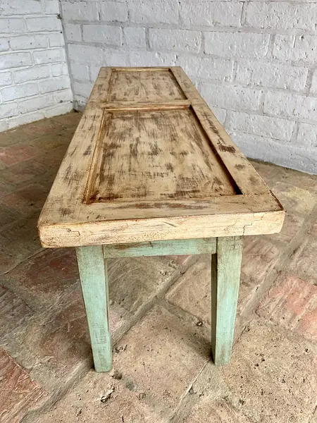 Banca Rústica Elaborada Con Puerta Reciclada