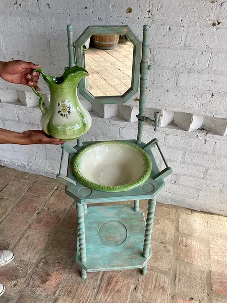 Aguamanil Con Espejo Jarra Y Palangana