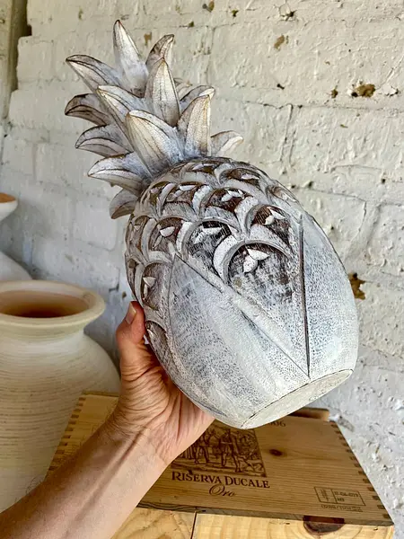 Piña Tallada En Madera Blanca Envejecida - Filipinas 2020