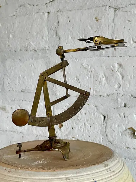 Balanza De Correo Postal Con Péndulo Y Pinza - Italia 1880