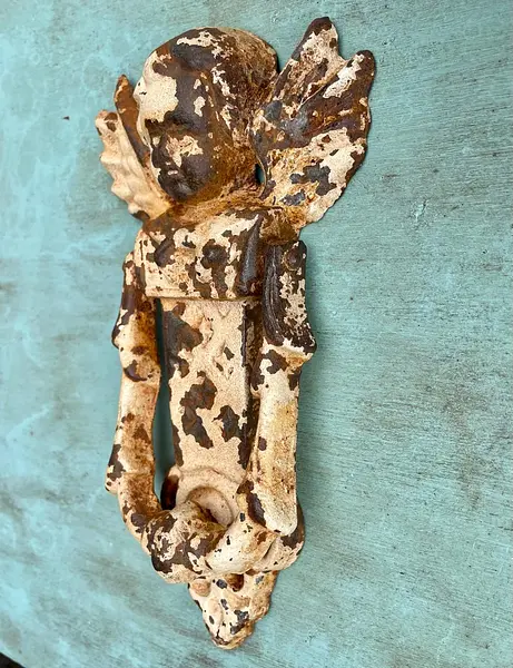 Aldaba Metálica Con Forma De Ángel