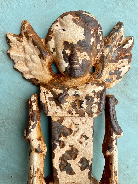 Aldaba Metálica Con Forma De Ángel