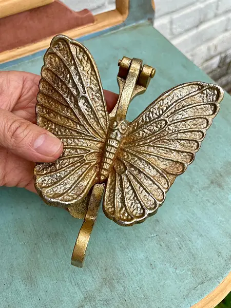 Aldaba Para Puerta Con Forma De Mariposa