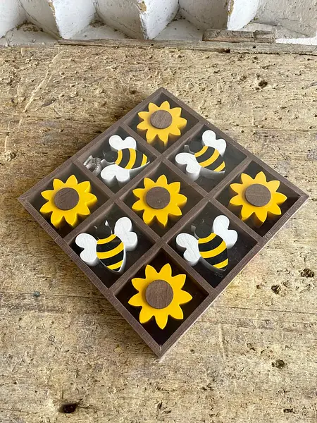 Juego De Mesa Triqui De Abejas Y Girasoles