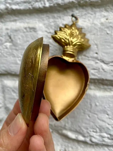 Exvoto Relicario Corazón - México 2020