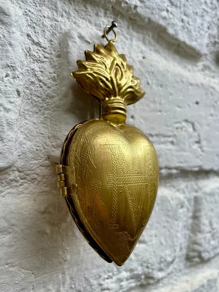 Exvoto Relicario Corazón - México 2020