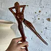 Cascanueces Artesanal Con Forma De Mujer - Filipinas 1950