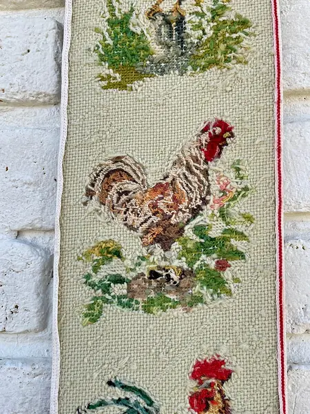 Pendón Bordado A Mano - 1976