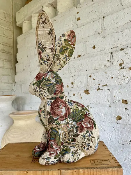 Conejo Artesanal Forrado En Tela De Jacquard Y Millaré