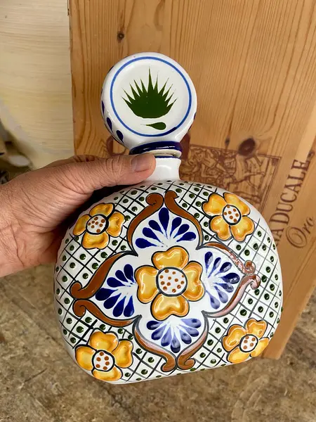 Licorera Artesanal Talavera Poblana - México 2020