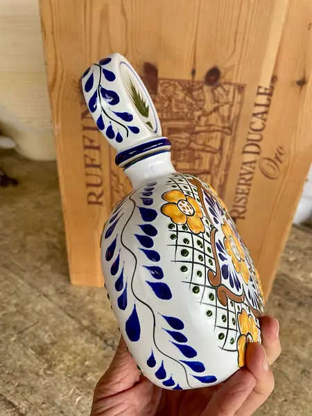 Licorera Artesanal Talavera Poblana - México 2020