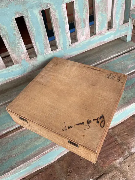Caja De Madera Para Botellas De Vino - U.S.A. 2005