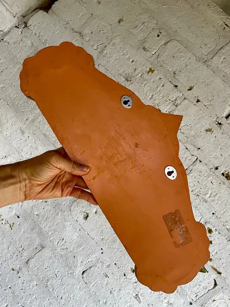 Placa De Pared En Relieve Envejecida