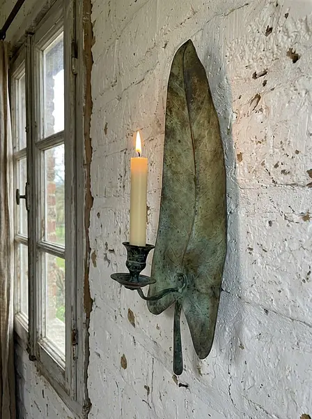 Candelabro De Pared En Forma De Hoja