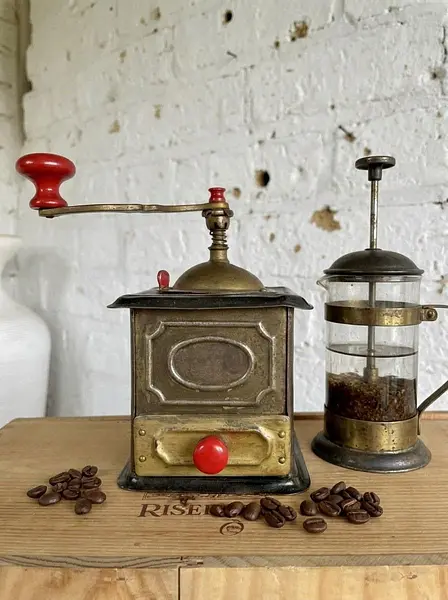 Molino De Café Con Manivela - Alemania 1920