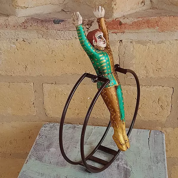 Escultura De Circo