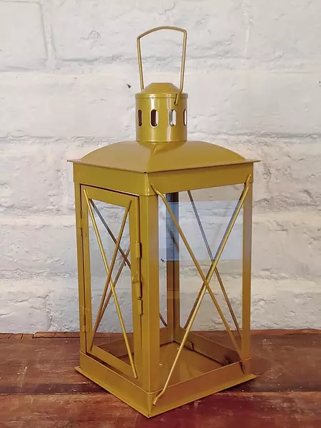 Farol Amarillo Estilo Tren