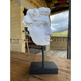 Escultura De Una Cara Griega