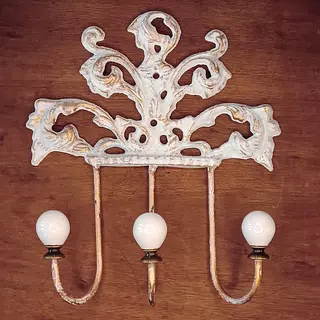 Percha Blanca Con Aplique 3 Ganchos