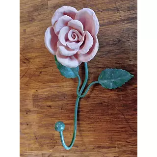 Percha Metálica Con Rosa De Resina